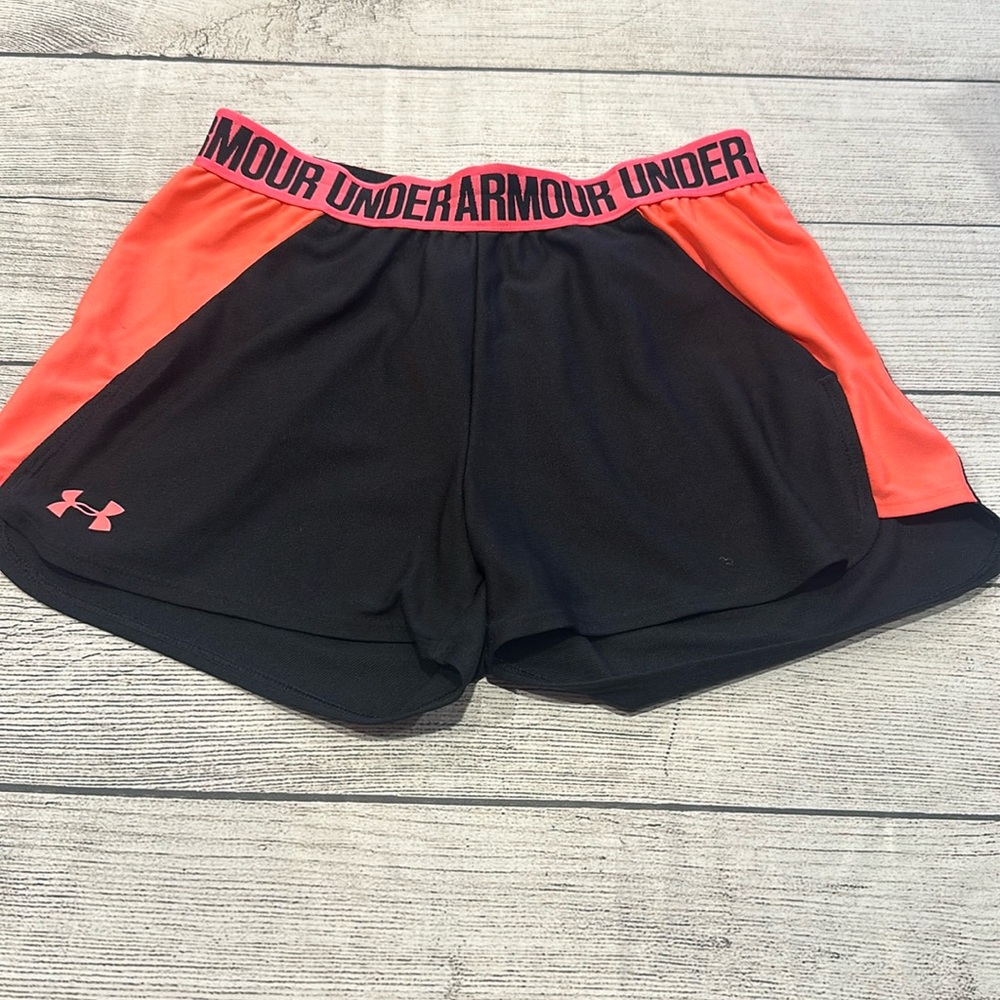 Women’s Under Armour running shorts size S